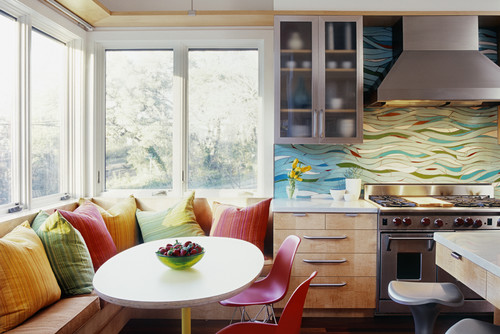 Glass Customized Backsplash with oak Cabinets